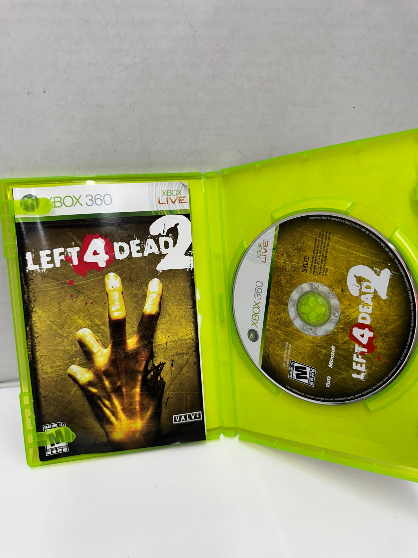 Microsoft Xbox 360 Left 4 Dead 2 Complete CIB W/ Manual and Case