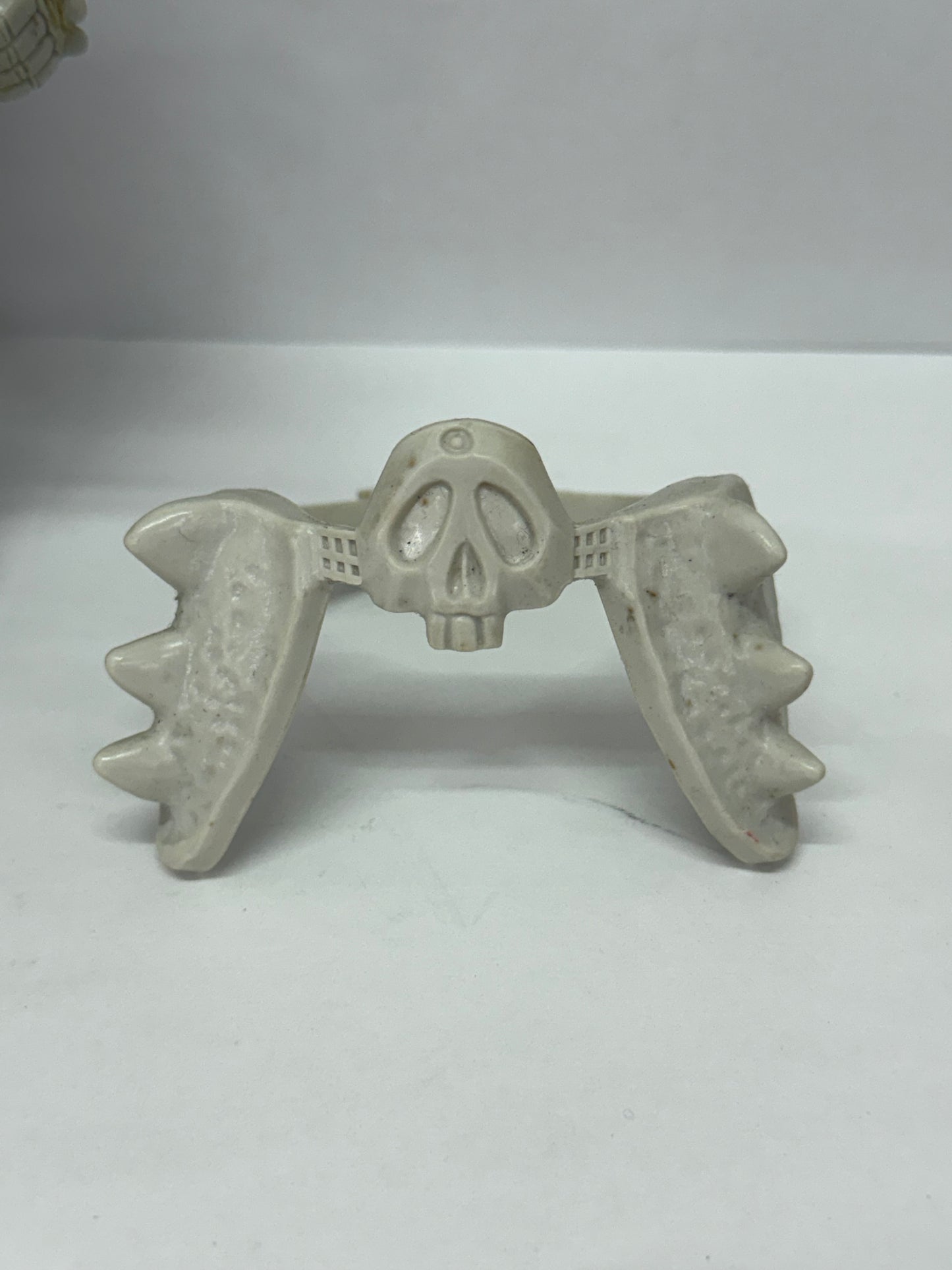 Vintage G1 Transformers Decepticon Pretenders Skullgrin Loose Incomplete #2