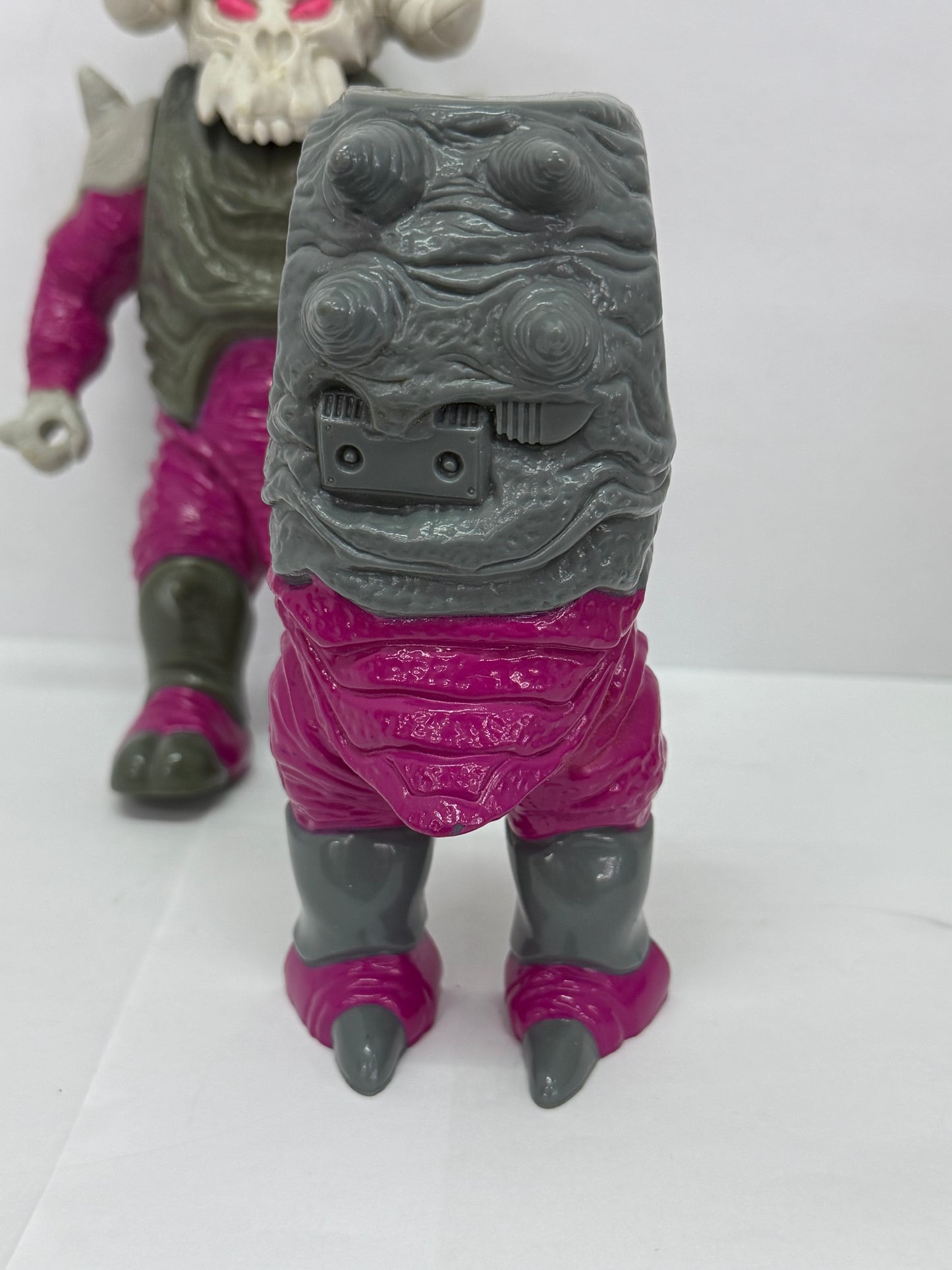 Vintage G1 Transformers Decepticon Pretenders Skullgrin Loose Incomplete #2