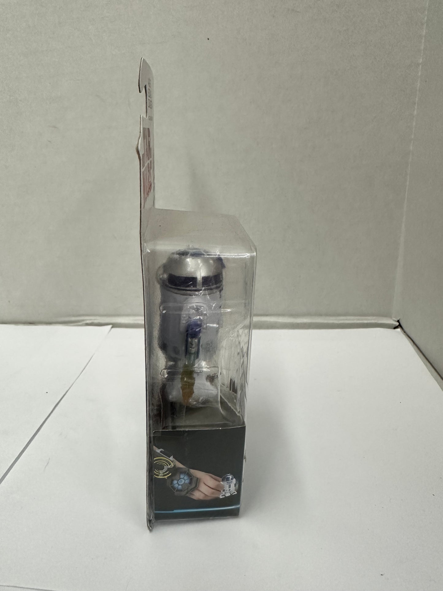 Star Wars The Last Jedi R2-D2 3.75" Action Figure Force Link