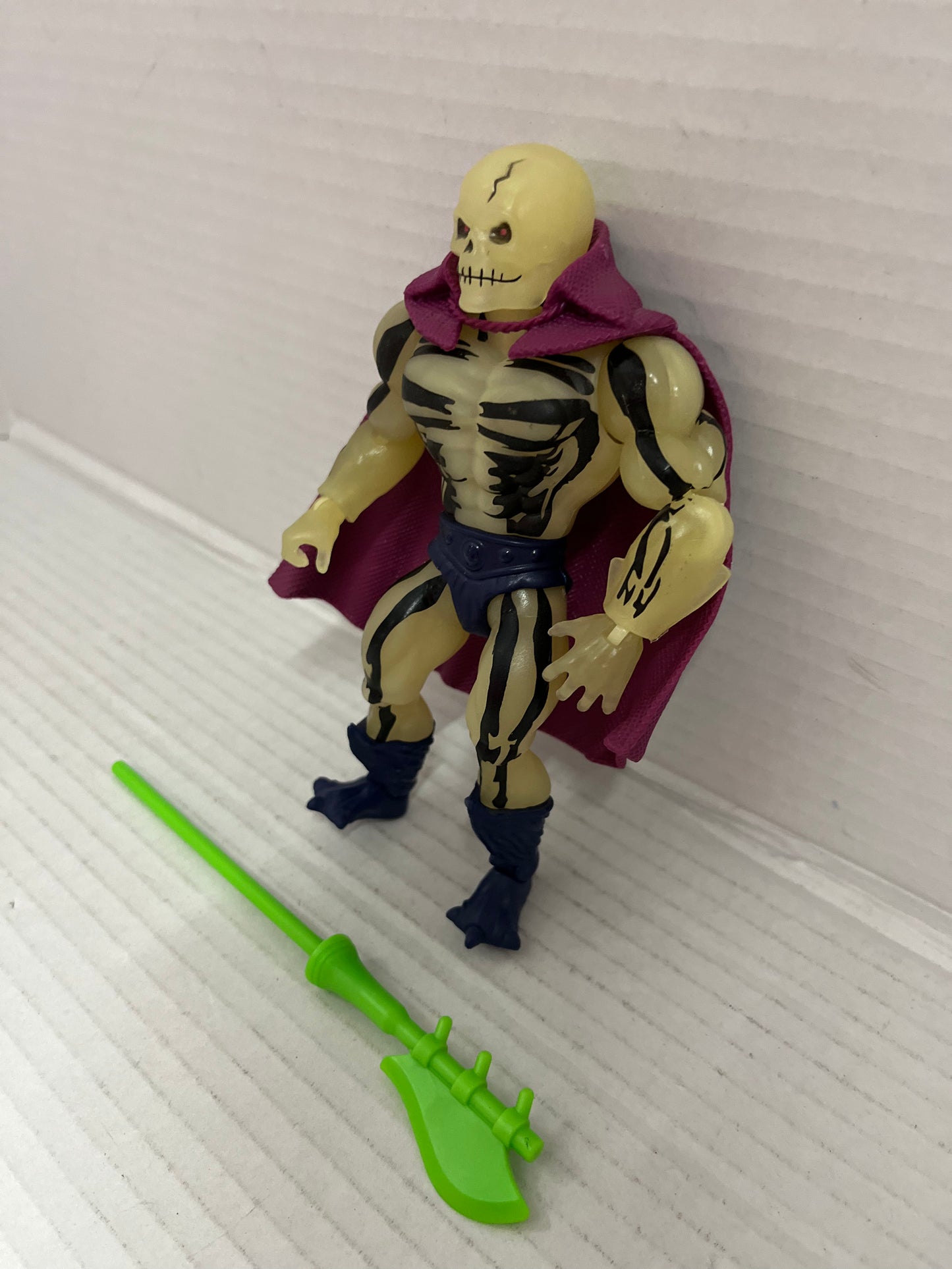 2022 Masters Of The Universe Origins Scare Glow Action Figure Complete Mattel E