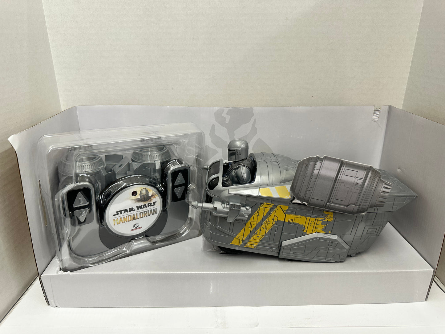 Star Wars The Mandalorian The Razor Crest Disney Remote Control Transport