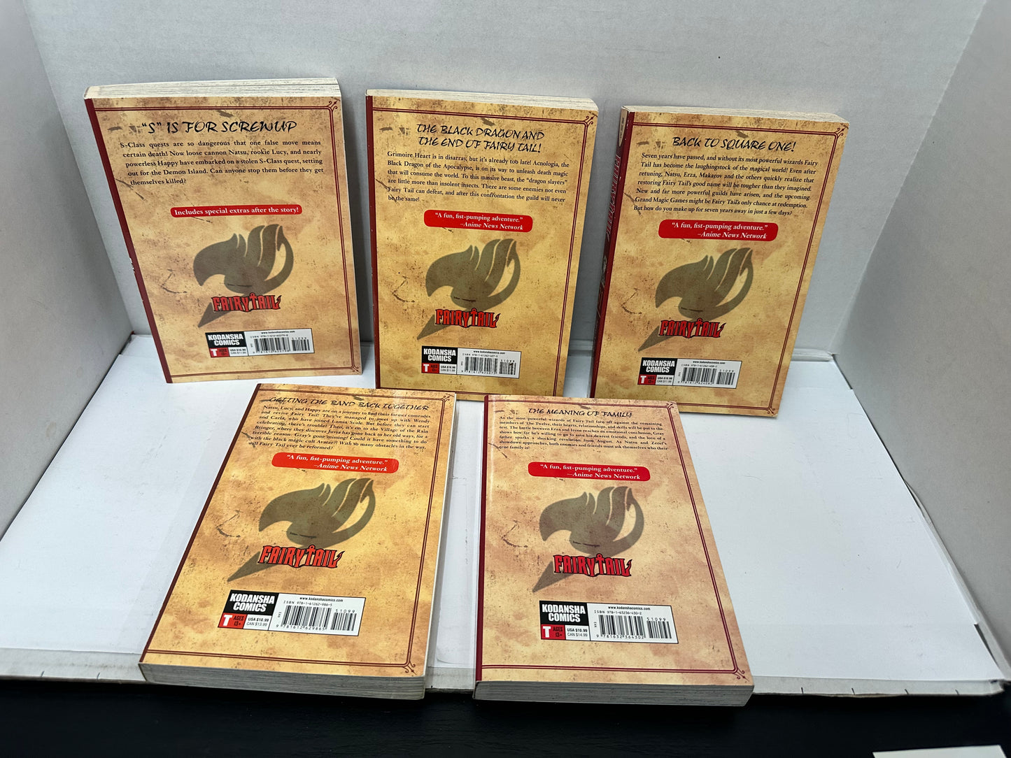 Set of 5 Assorted Fairy Tail English Comic Manga Vol. 4, 30, 31, 50, 61