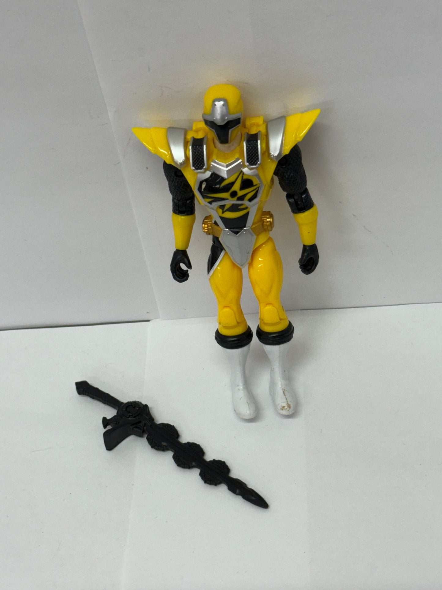 Power Rangers Ninja Steel YELLOW RANGER NINJA MASTER MODE Figure