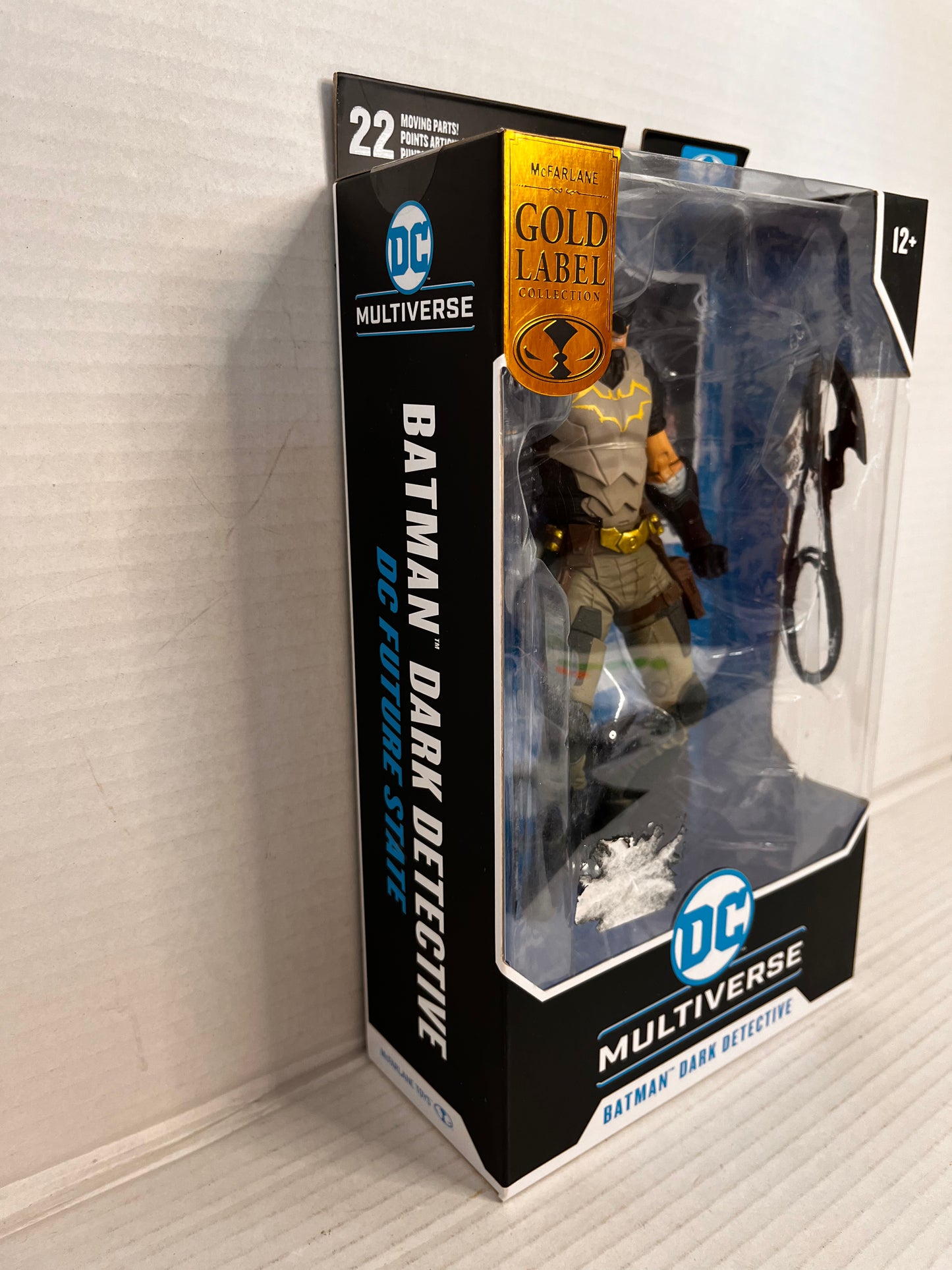 Gold Label Batman Dark Detective DC Future State - 7" Action Figure