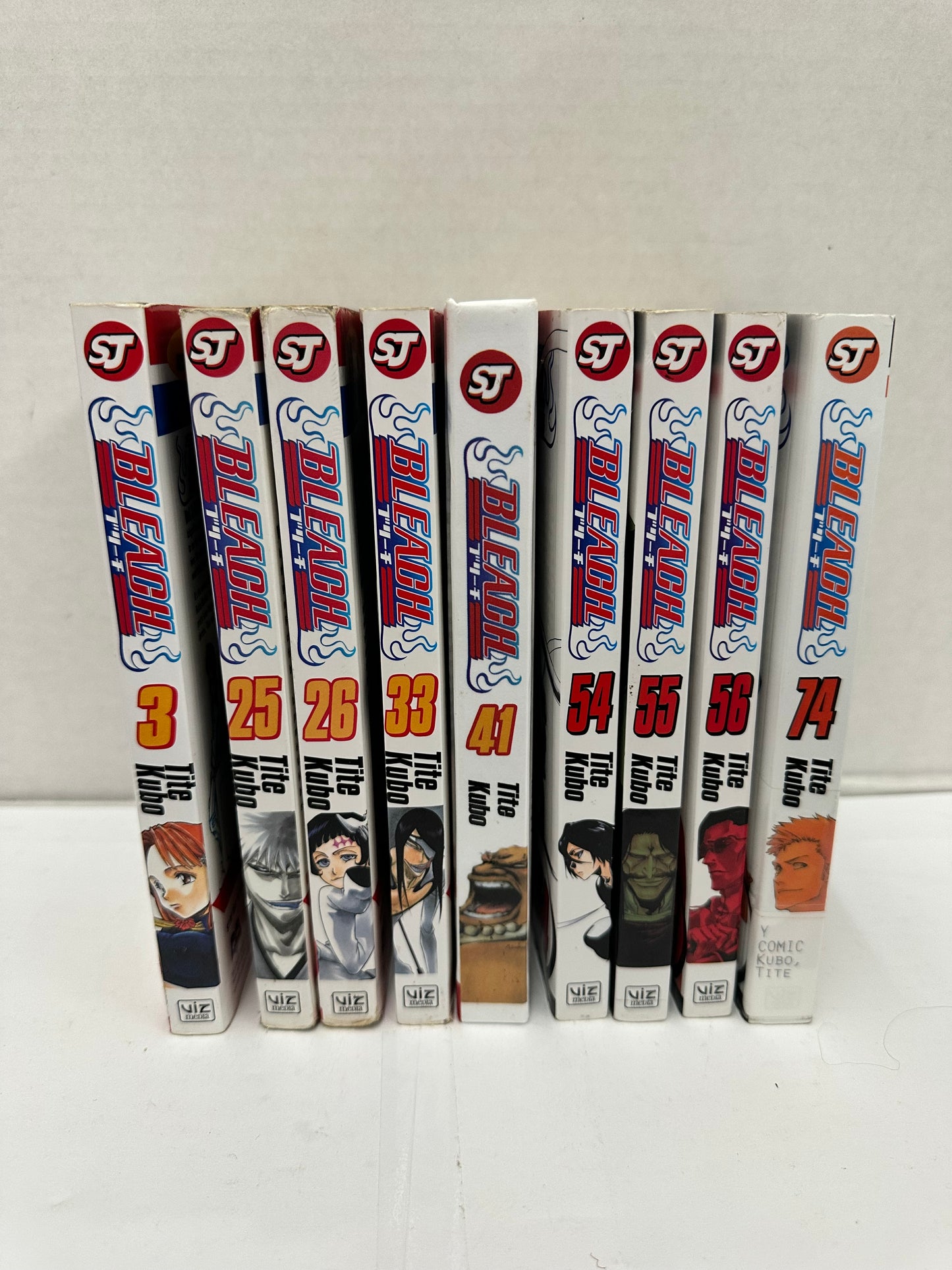 Bleach Volumes 3, 25, 26, 33, 41, 54-56, 74 Tite Kubo Manga - Lot Of 9