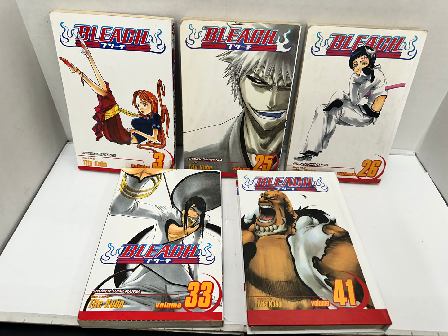 Bleach Volumes 3, 25, 26, 33, 41, 54-56, 74 Tite Kubo Manga - Lot Of 9