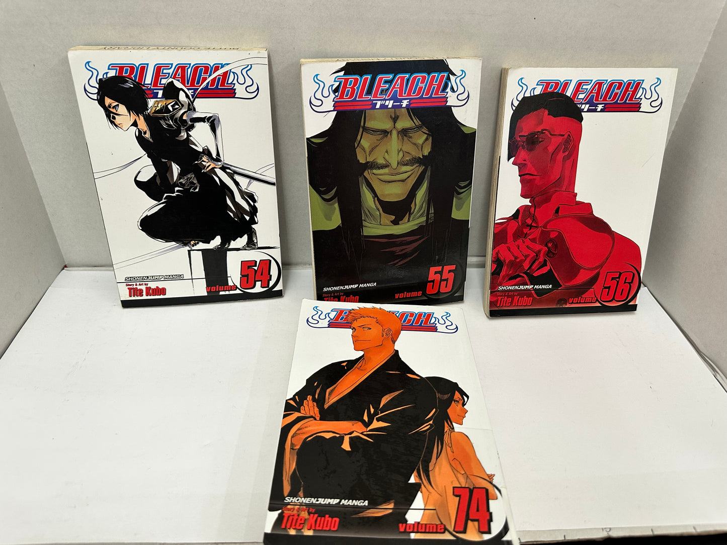 Bleach Volumes 3, 25, 26, 33, 41, 54-56, 74 Tite Kubo Manga - Lot Of 9