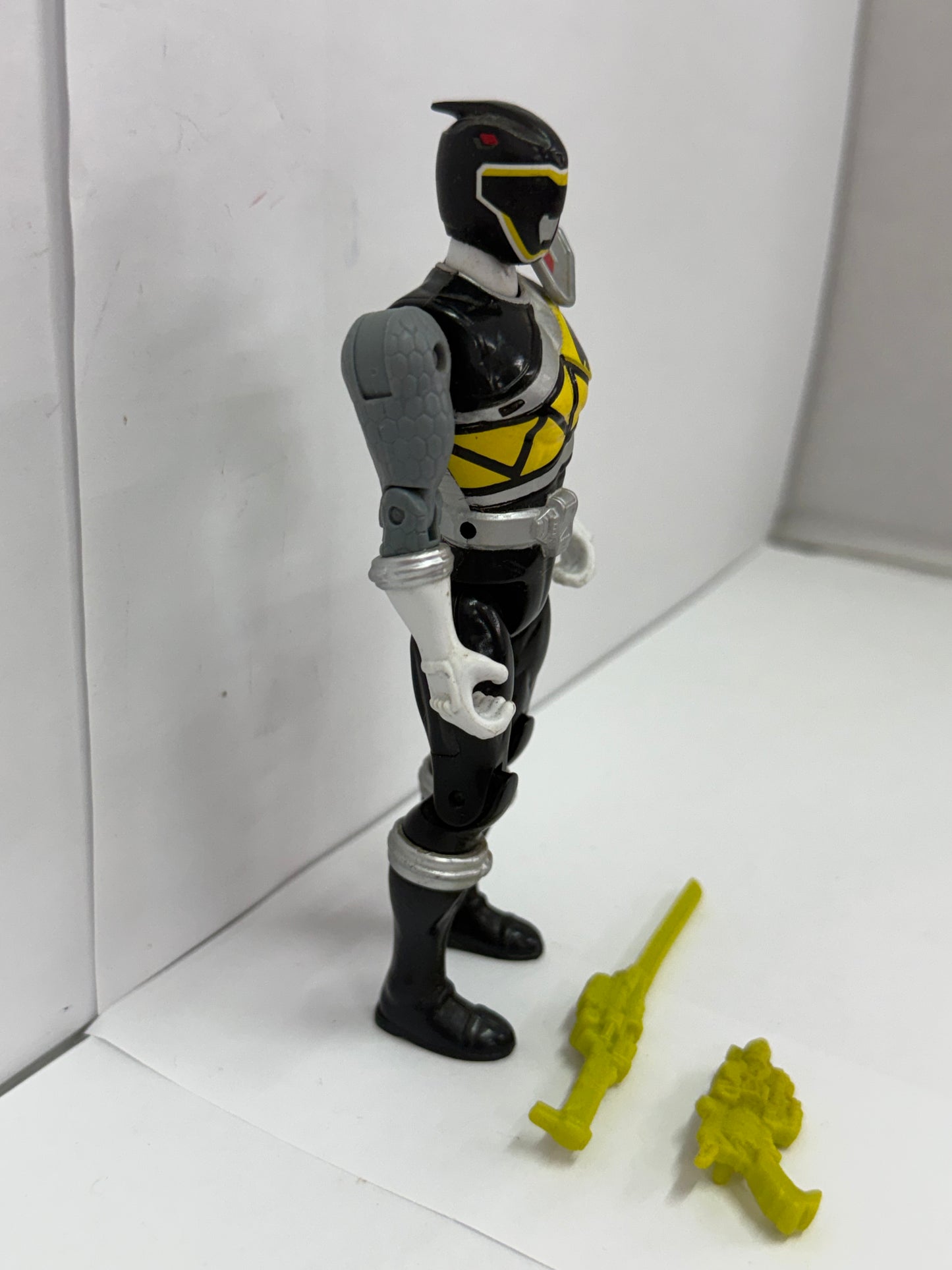 Power Rangers Dino Charge Black Ranger 5" Action Hero 100% Complete - Bandai