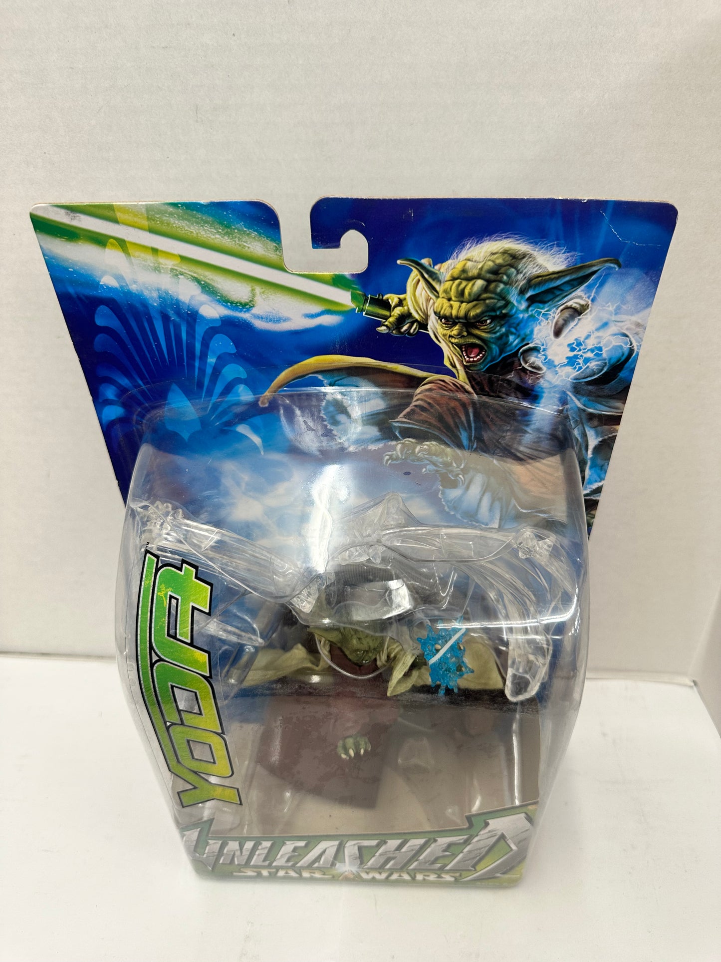 Star Wars Yoda Unleashed Action Figure Hasbro 2003