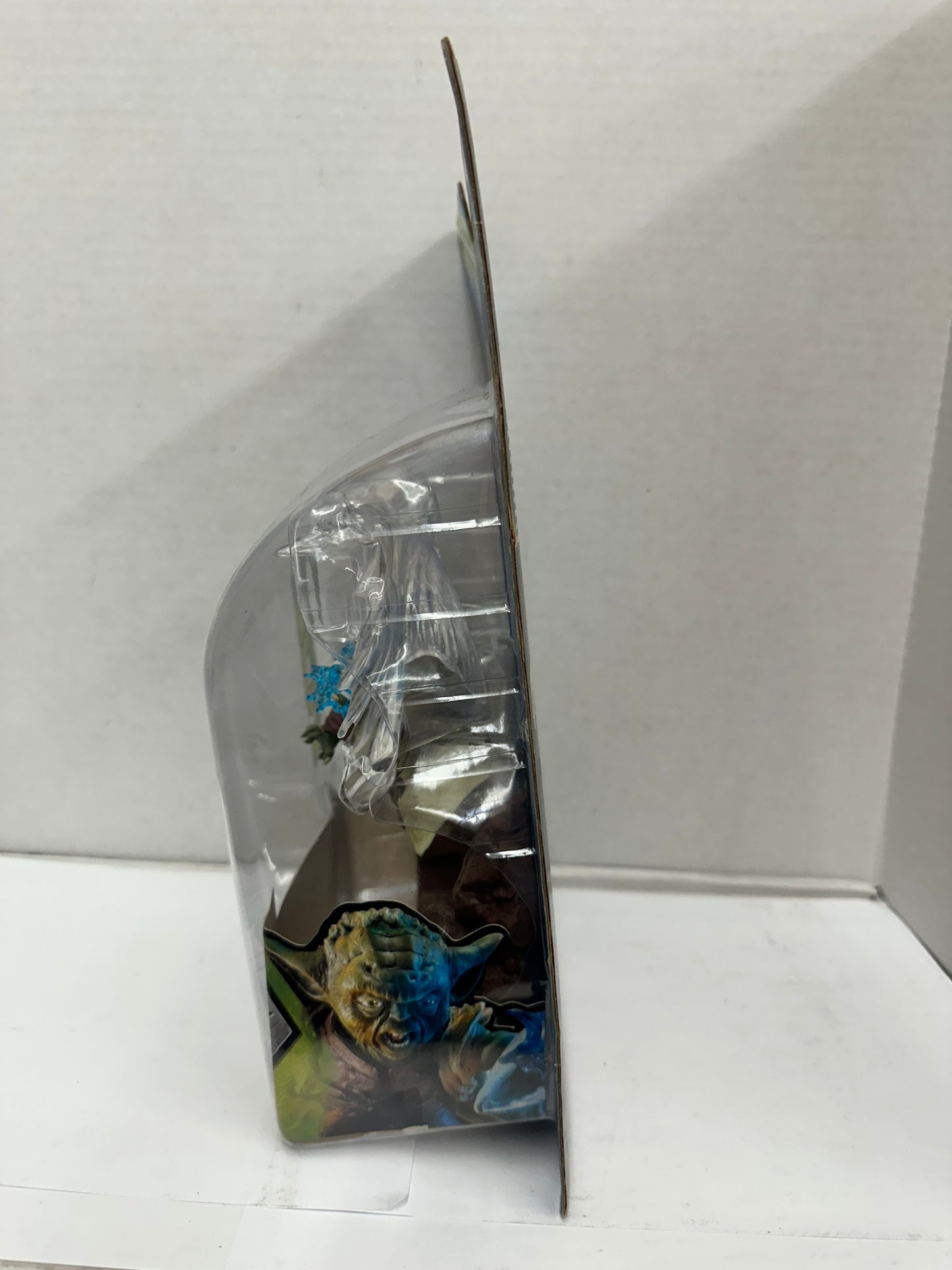 Star Wars Yoda Unleashed Action Figure Hasbro 2003