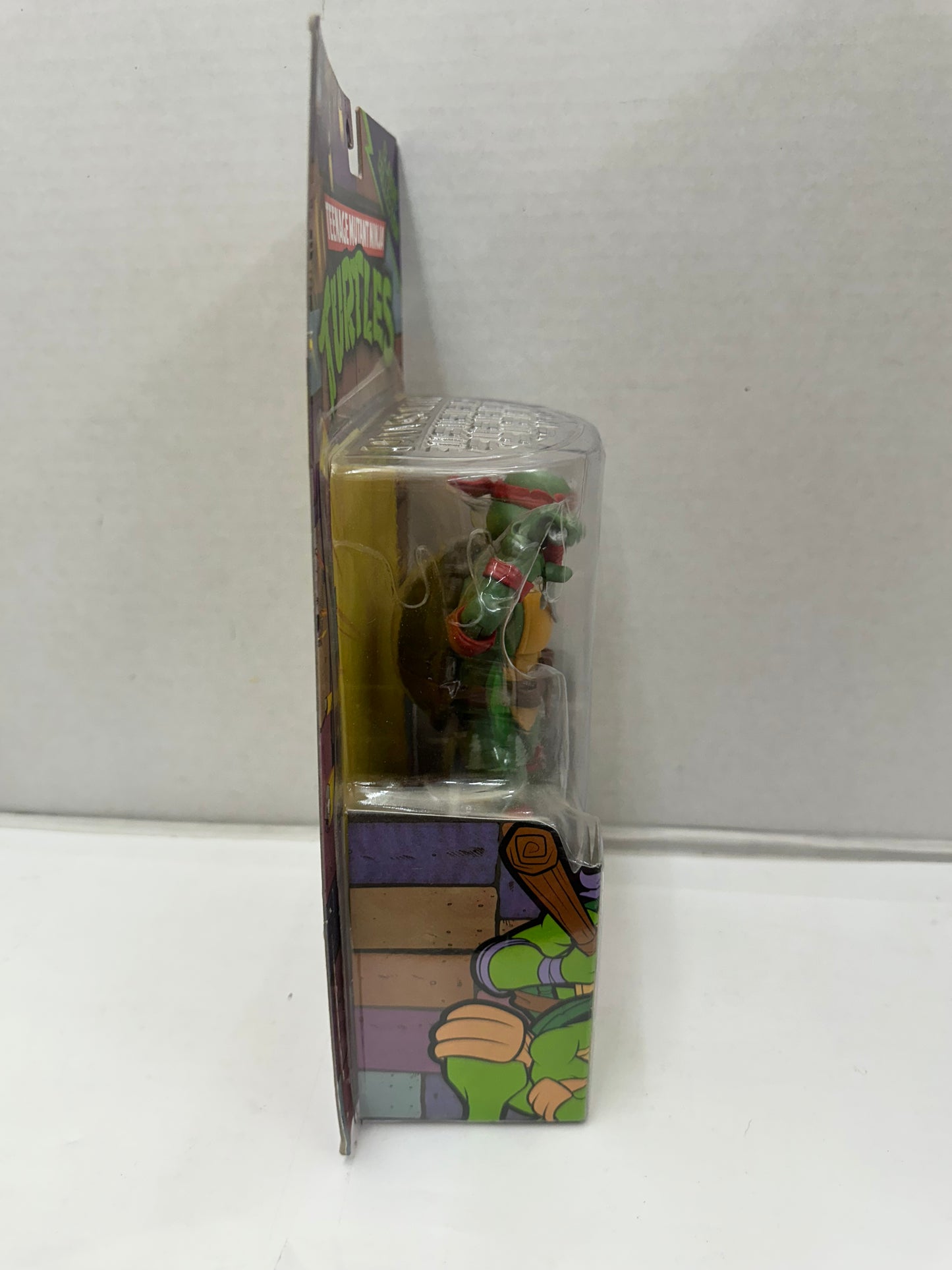 Teenage Mutant Ninja Turtles TMNT Rafael Action Figure Classic Collection