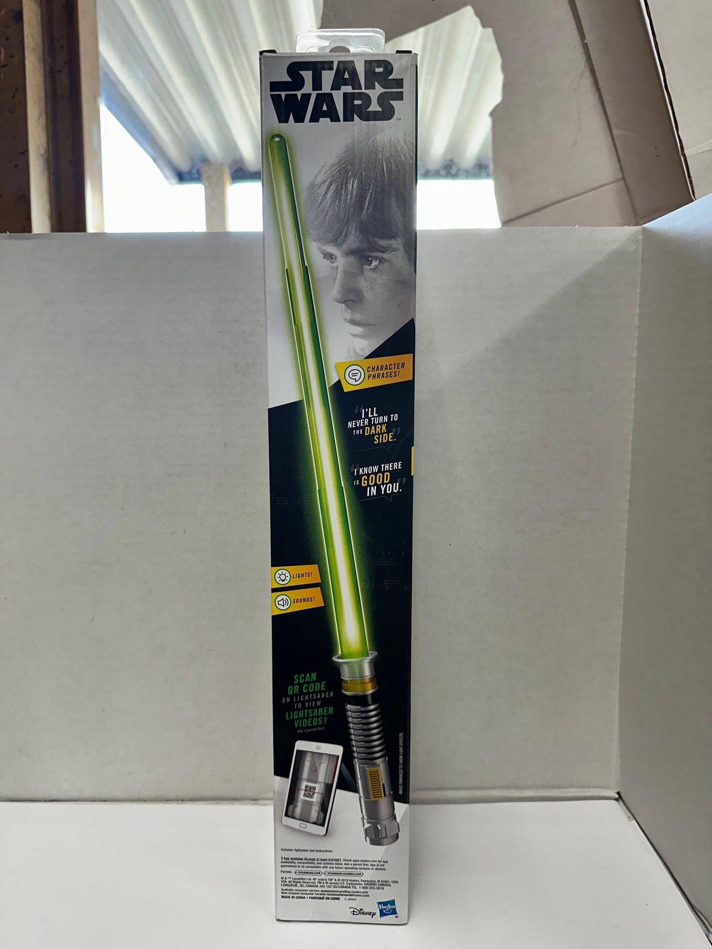 Star Wars Luke Skywalker Green Electronic Lightsaber Toy New Sealed Hasbro