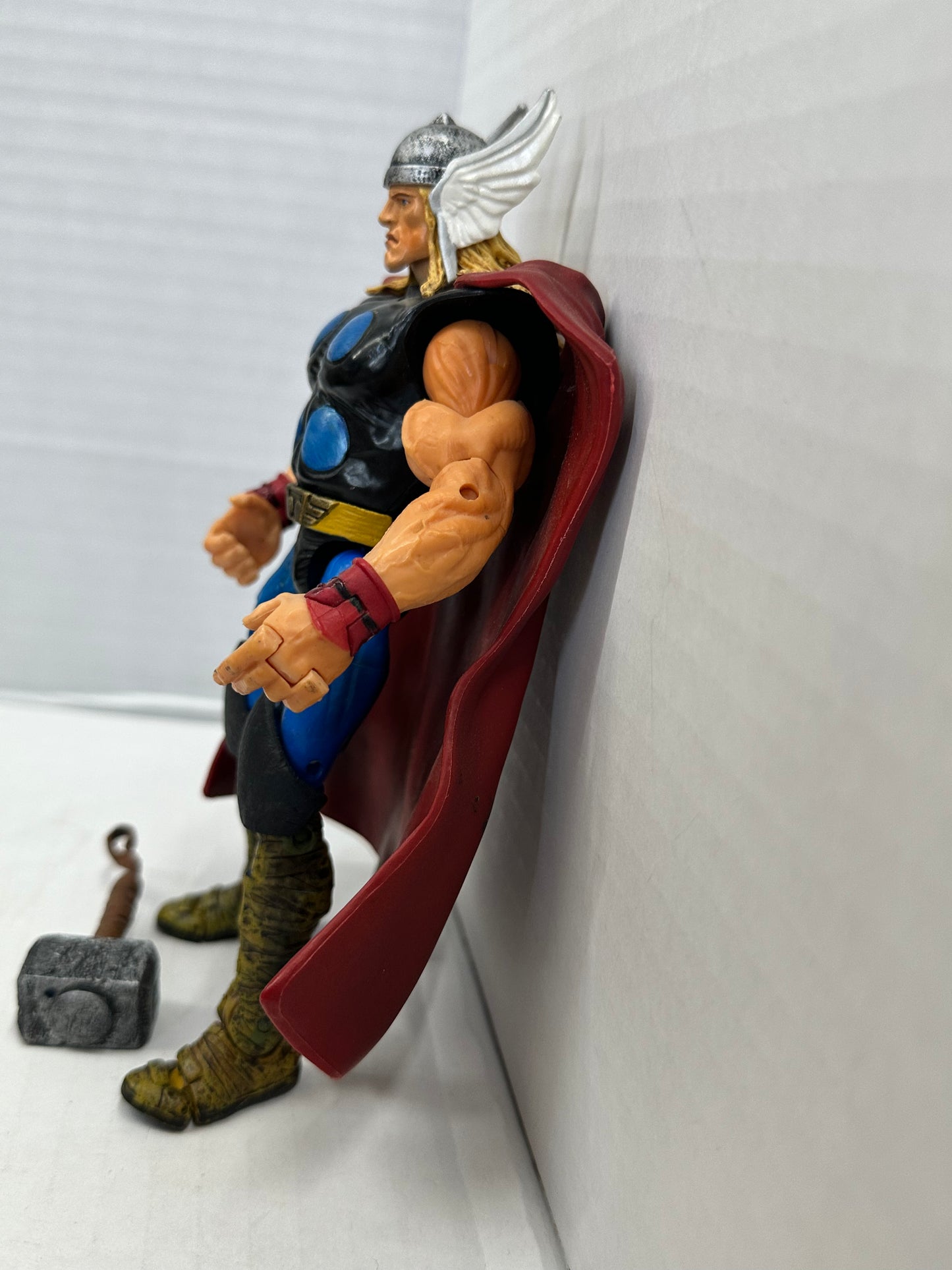 Marvel Legends Thor 2003 Toy Biz Series 3 LOOSE Action Figure W/Hammer MJLONIR