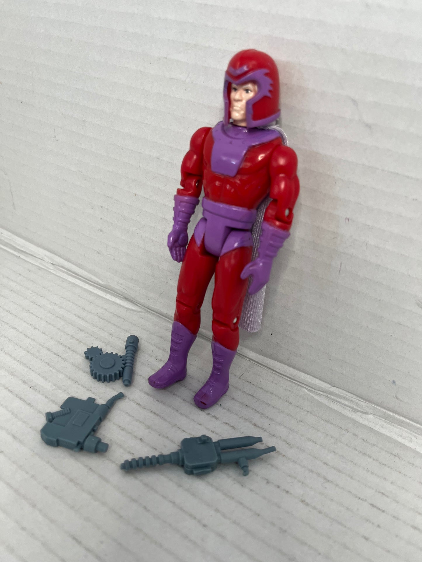 The Uncanny X-Men  Magneto Action Figure Toy Biz Magnetic Loose Complete 1991
