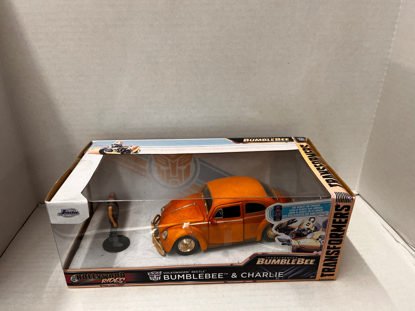 Jada Transformers 1971 Volkswagen Beetle Bumblebee Movie & Charlie Figure