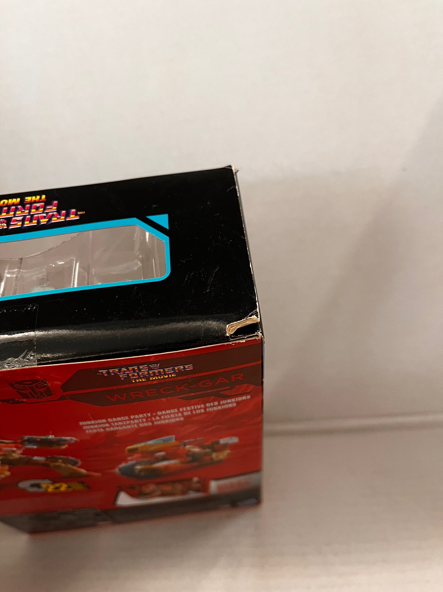 Transformers Studio Series 86-09 Wreck-Gar Voyager Class Figure Box Wear