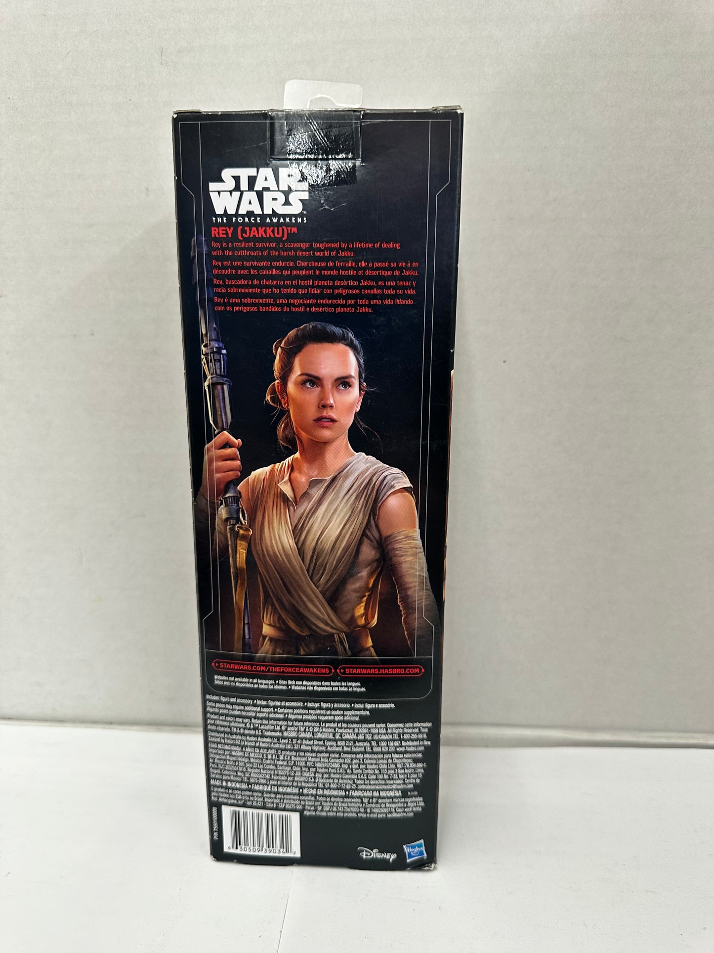 Star Wars The Force Awakens (2015) Hasbro Rey Jakku 12 Inch Action Figure - NEW