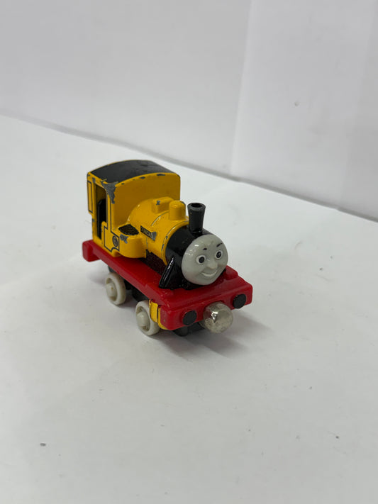 Thomas & Friends Take Along N Play DUNCAN TRAIN ENGINE Diecast Metal Magnetic