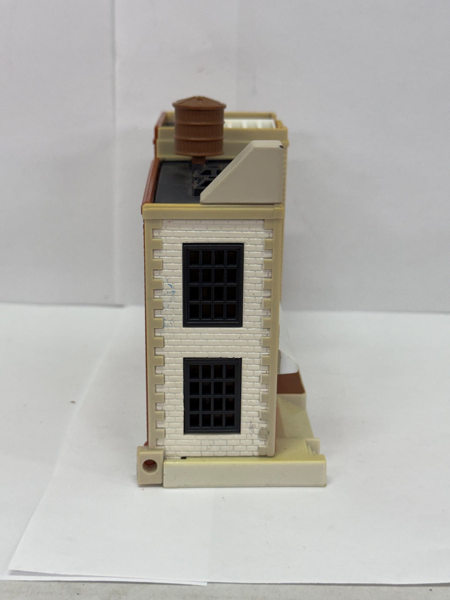 VTG 1990 Galoob Micro Machines Building Freight Warehouse & Bank Playset