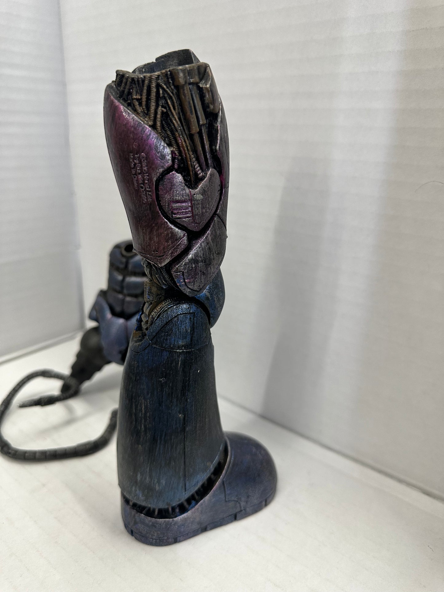 TOY BIZ MARVEL LEGENDS BAF SENTINEL LOWER TORSO AND LEFT LEG