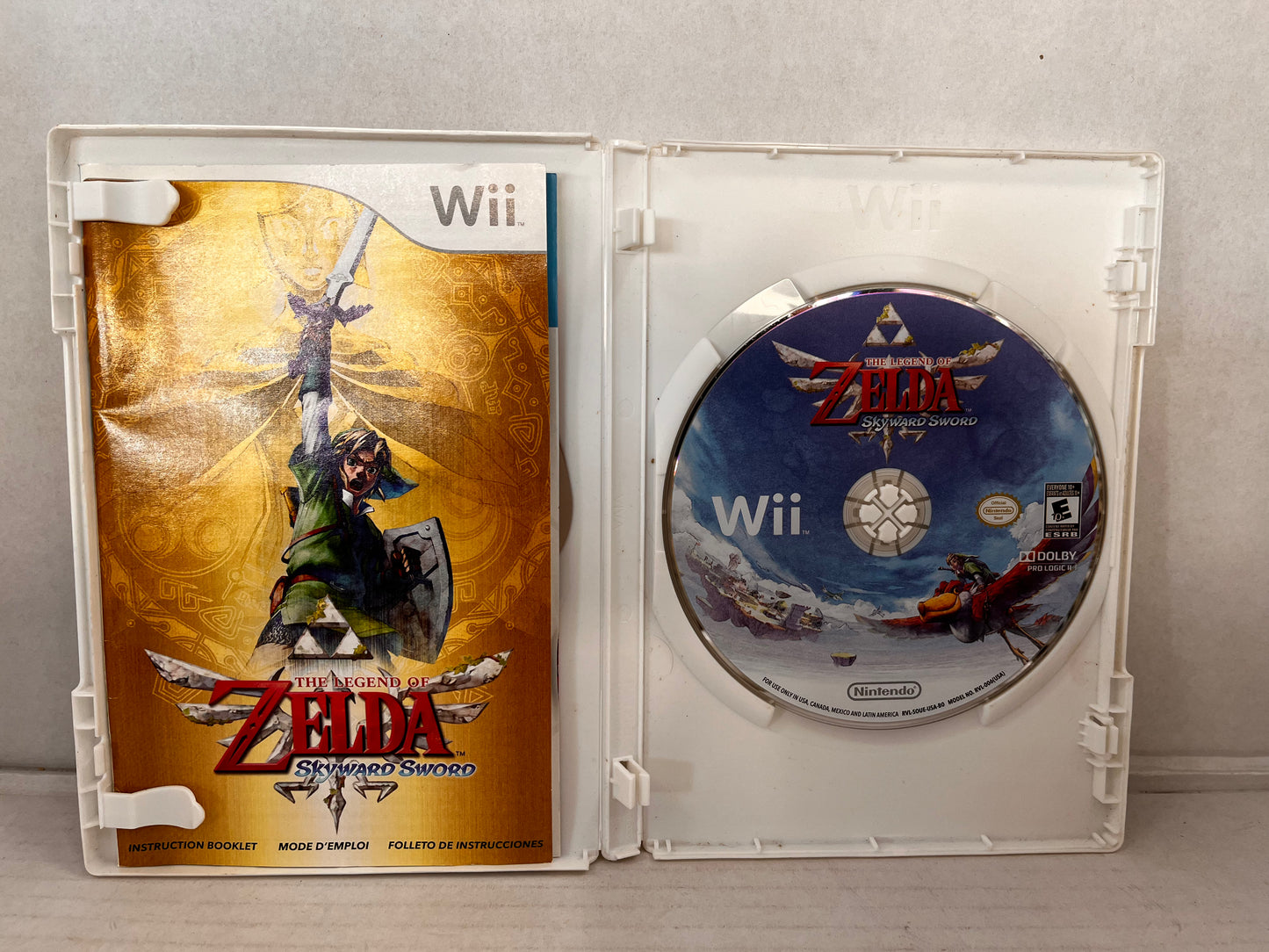 Nintendo Wii 2011 the Legend of Zelda: Skyward Sword No Music CD