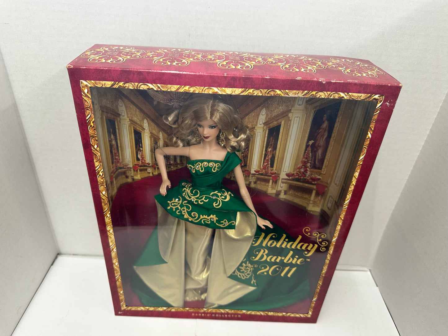 MATTEL HOLIDAY BARBIE DOLL GREEN GOWN COLLECTOR
