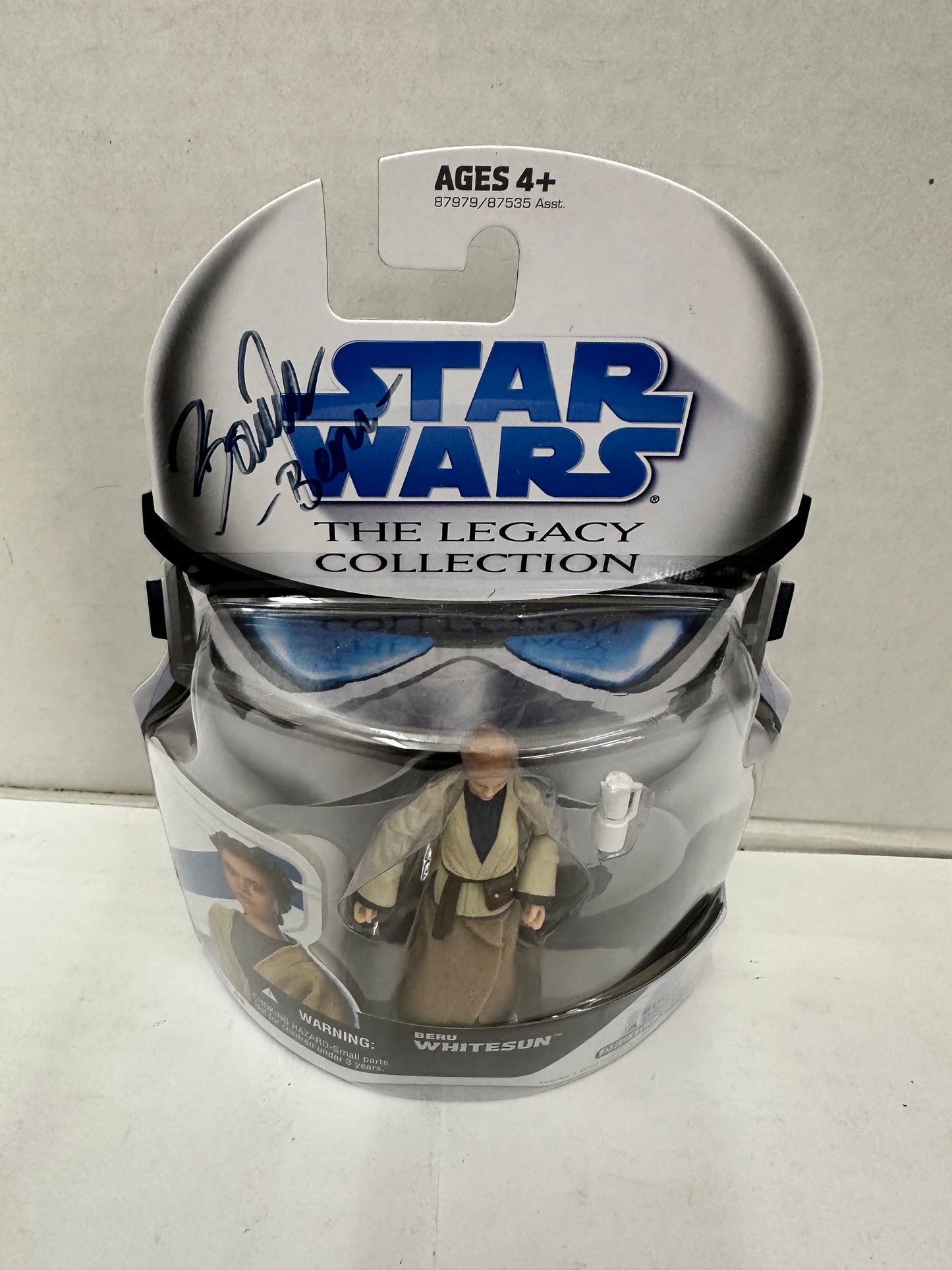 Star Wars The Legacy Collection: Beru Whitesun BD No. 45 Hasbro Sealed