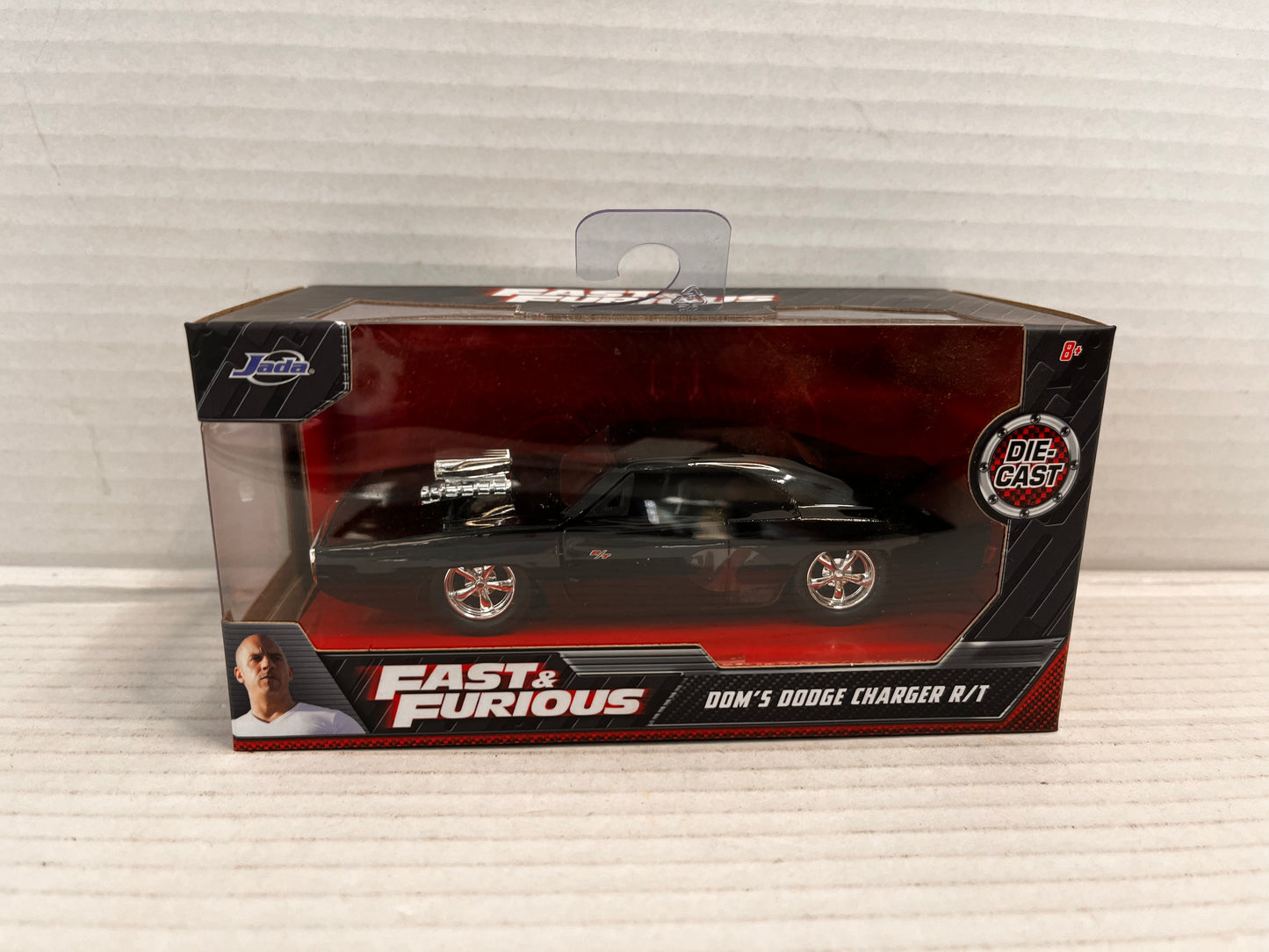 JADA METALS DIE CAST DOM'S DODGE CHARGER R/T  BLACK Fast & Furious 1:32  Red Pkg