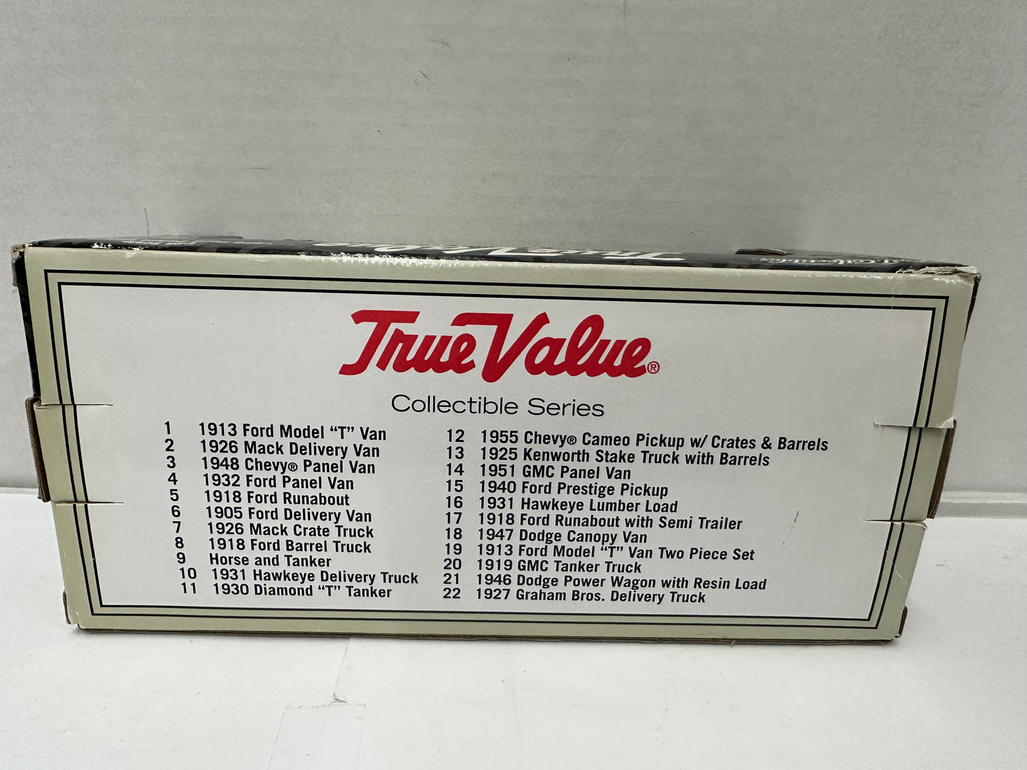 Ertl Collectibles 1:25 Scale Die Cast True Value 1950 Ford Panel Van Bank No. 23
