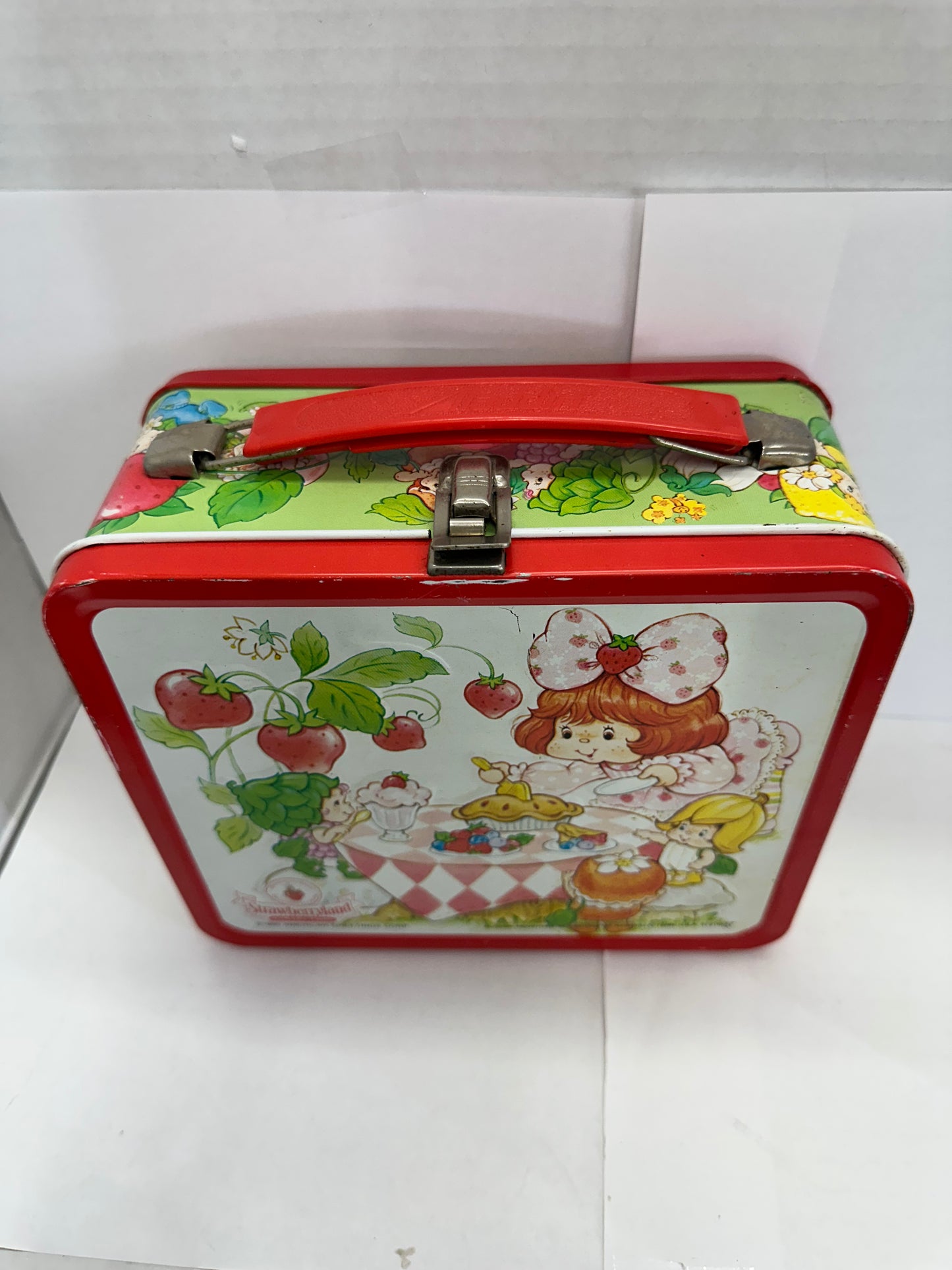 Vintage 1985 Strawberry Shortcake Strawberryland Lunchbox and Thermos