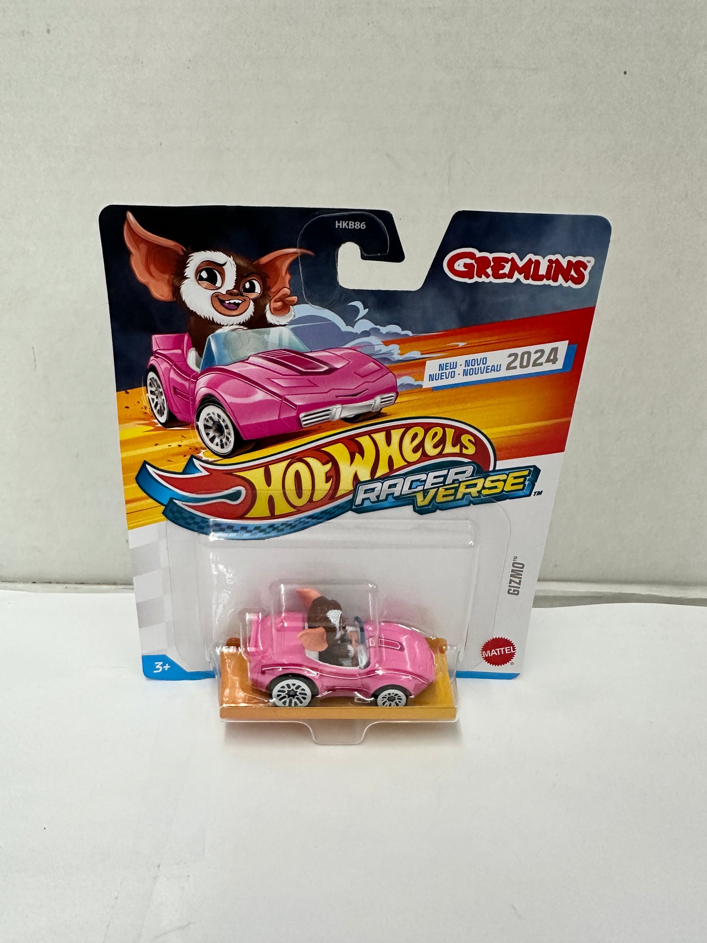 Gizmo Gremlins Hot Wheels Racer Verse Pink Corvette Car