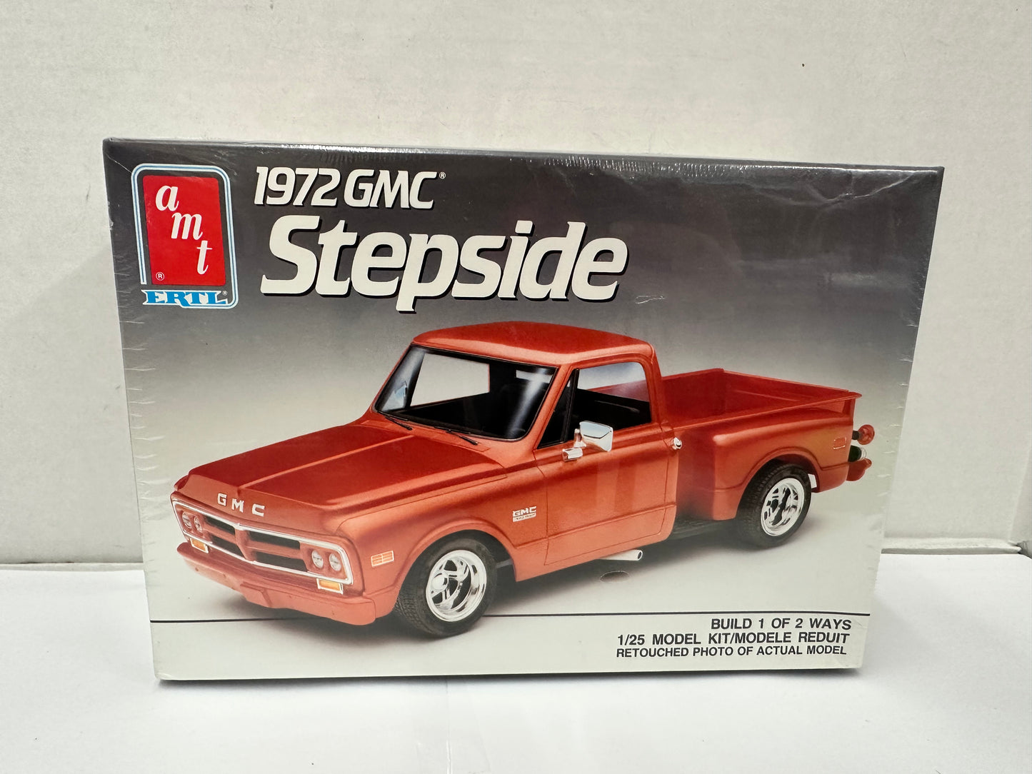 AMT ERTL 1972 GMC Stepside Pickup Truck Model Kit 1/25 • Sealed •