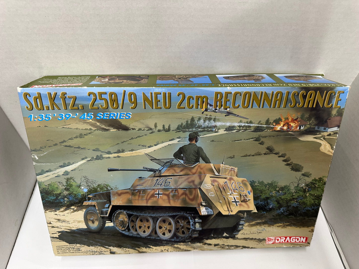 Dragon -WWII German Sd.Kfz.250/9 NEU 2cm Reconnaissance, 1/35 Model Kit Open Box
