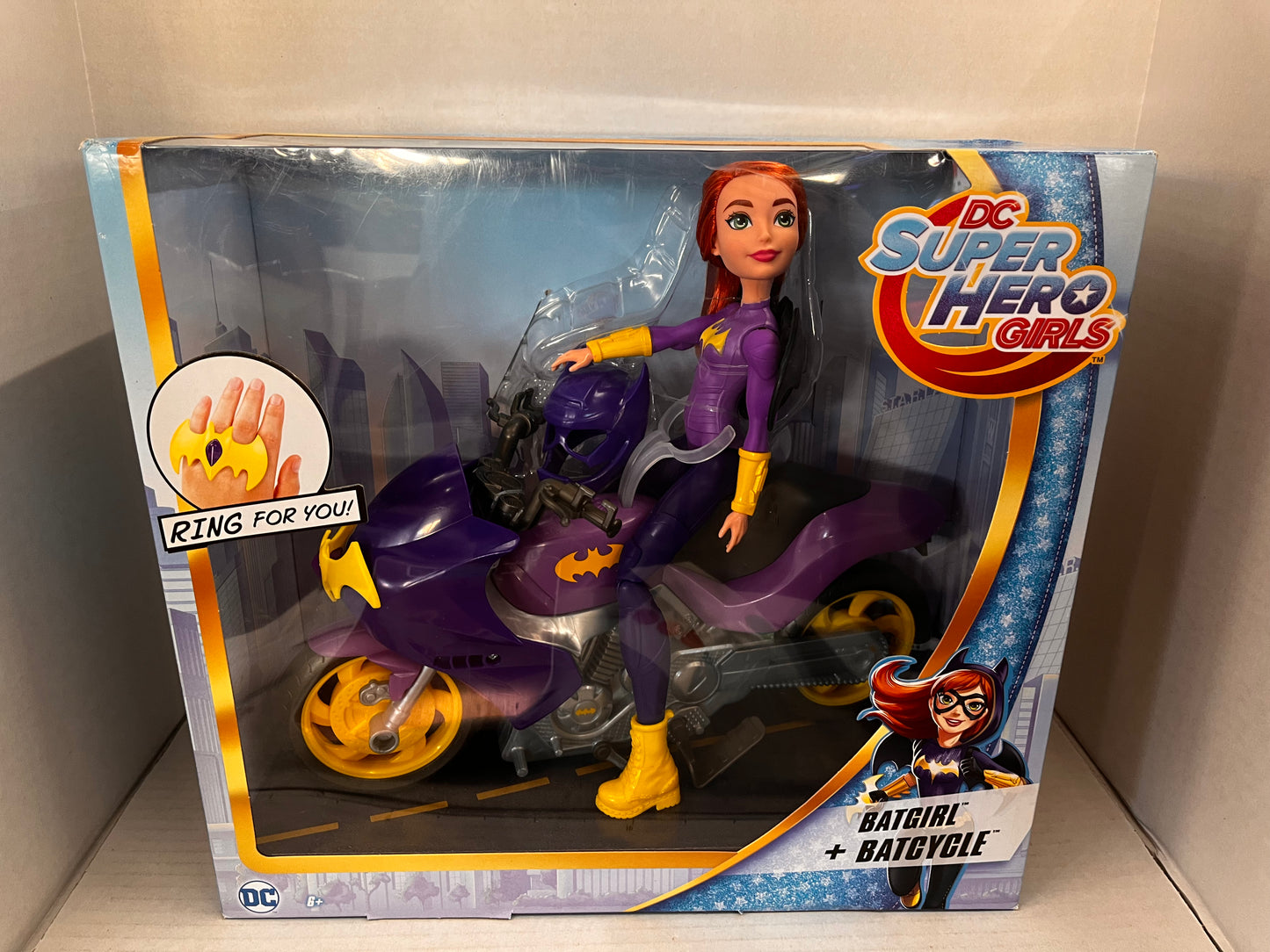 DC Super Hero Girls BatGirl + BatCycle  Motorcycle