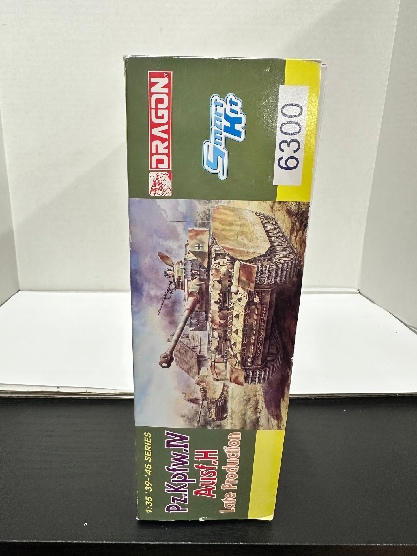 DRAGON 1/35 6300 Pz.Kpfw.IV Ausf.H Late Production New Open Box