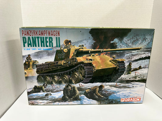 Dragon 1/35 Panzerkampfwagen Panther II German Tank Model Kit 6027 Open Box