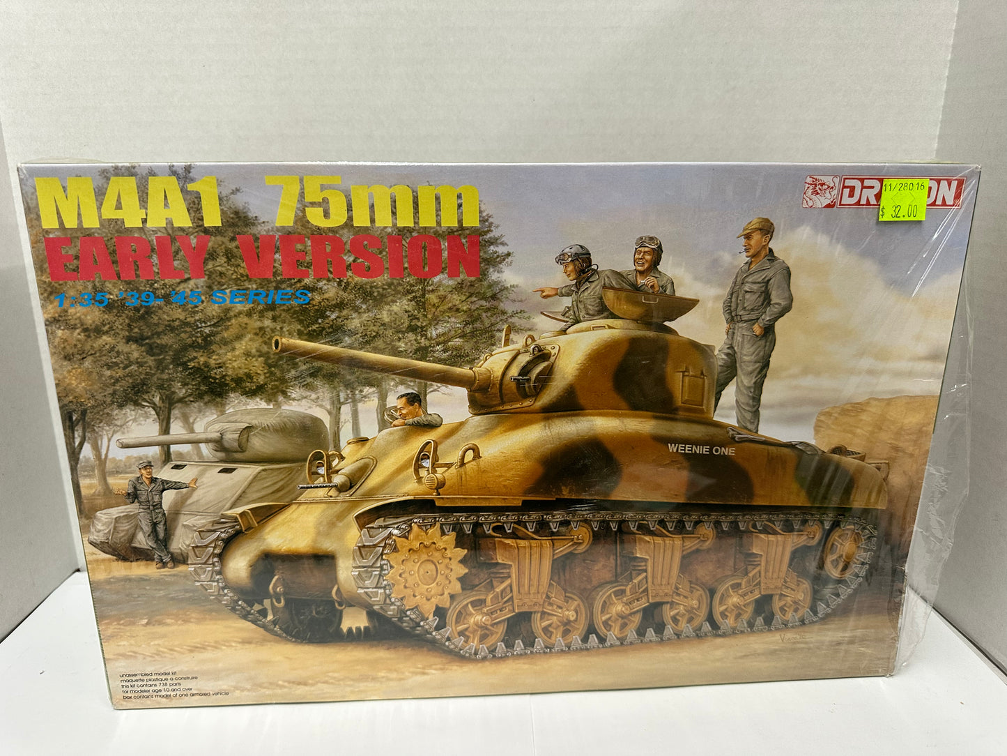 DRAGON 1/35 M4A1 SHERMAN 75mm EARLY VERSION #6048  SEALED