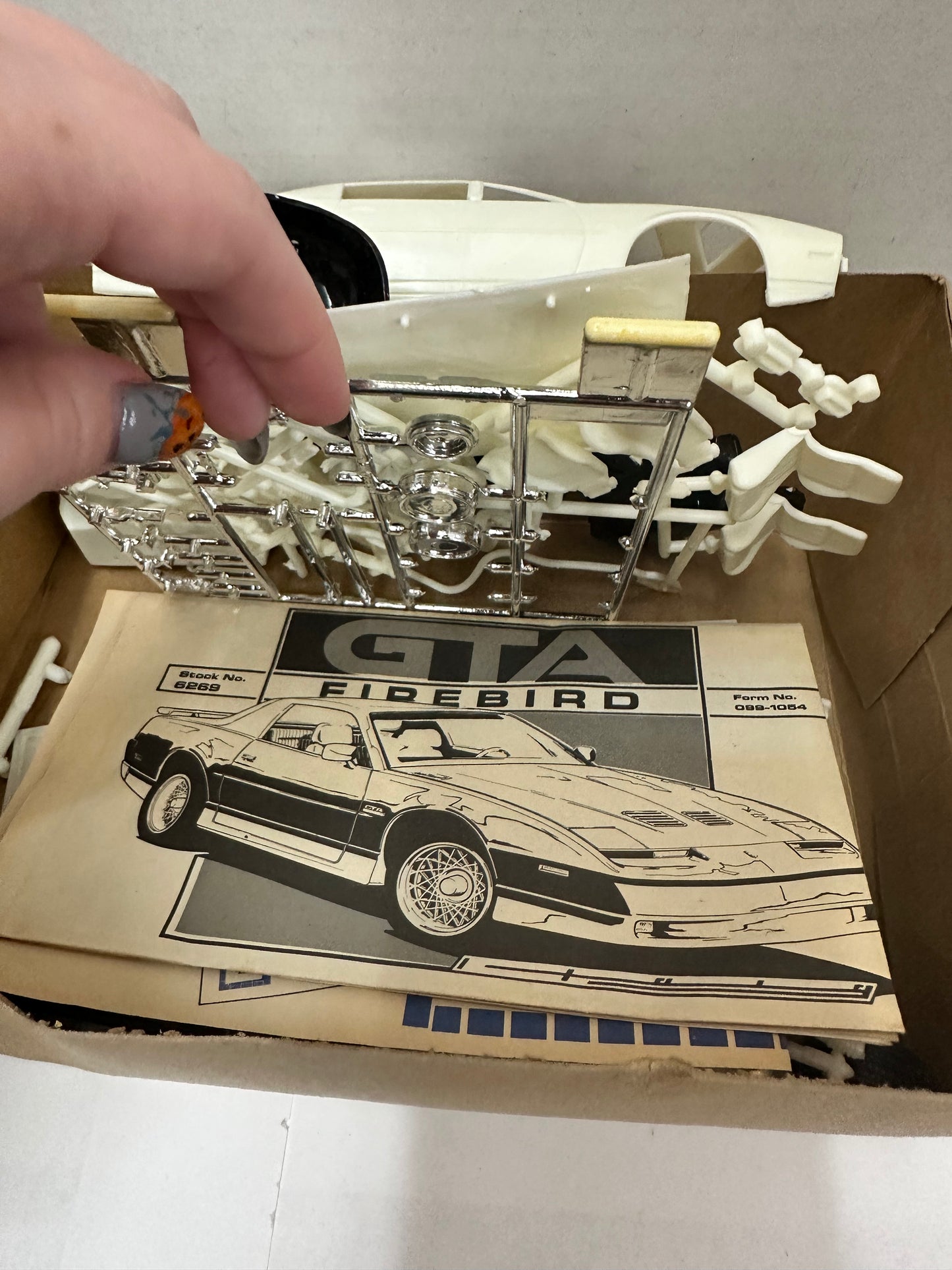 Vintage 1988 AMT FireBird GTA 1/25 Plastic Model Kit Open