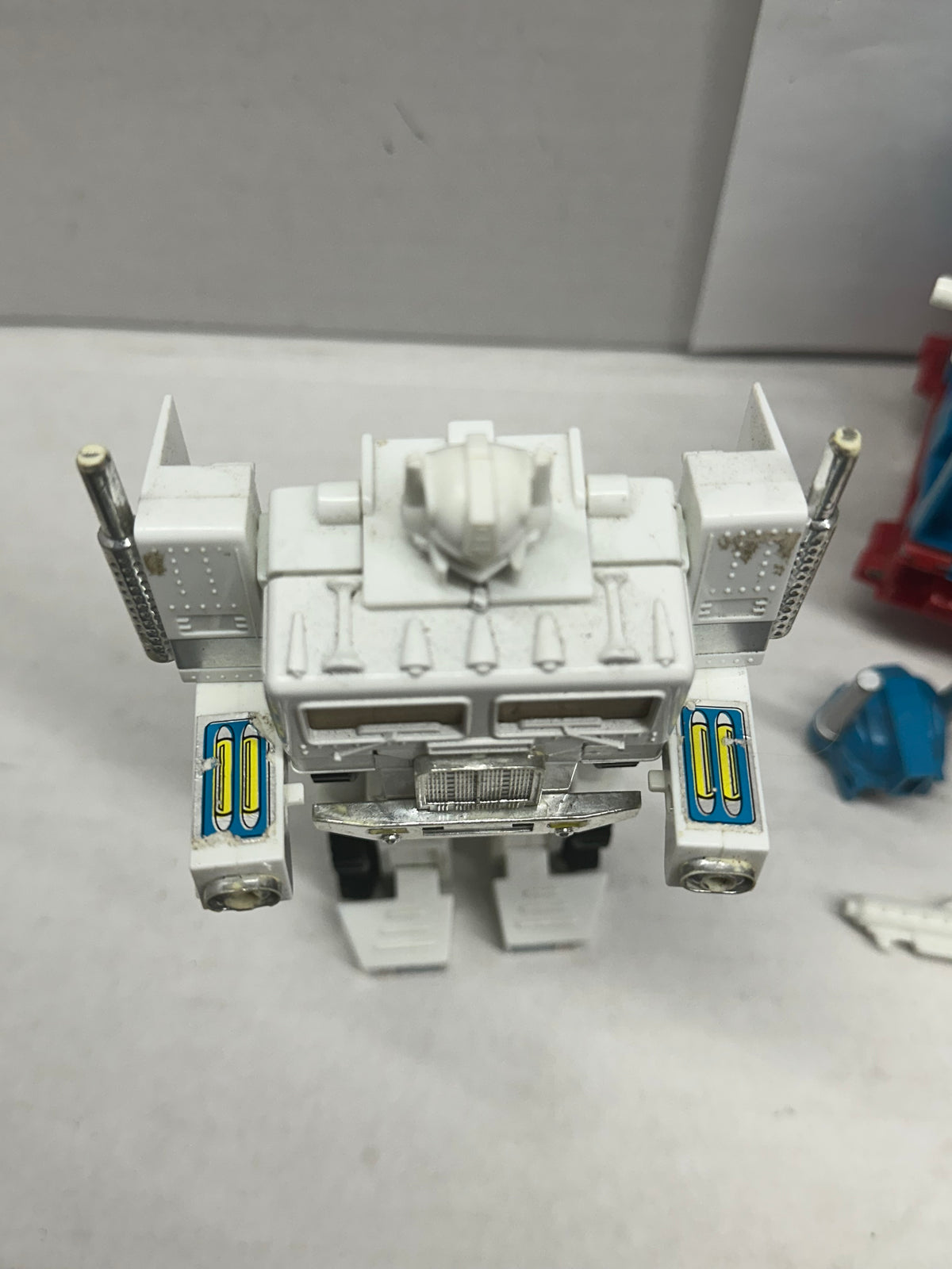 Vintage 1985 Hasbro Transformers G1 Ultra Magnus Autobot City Commander Loose