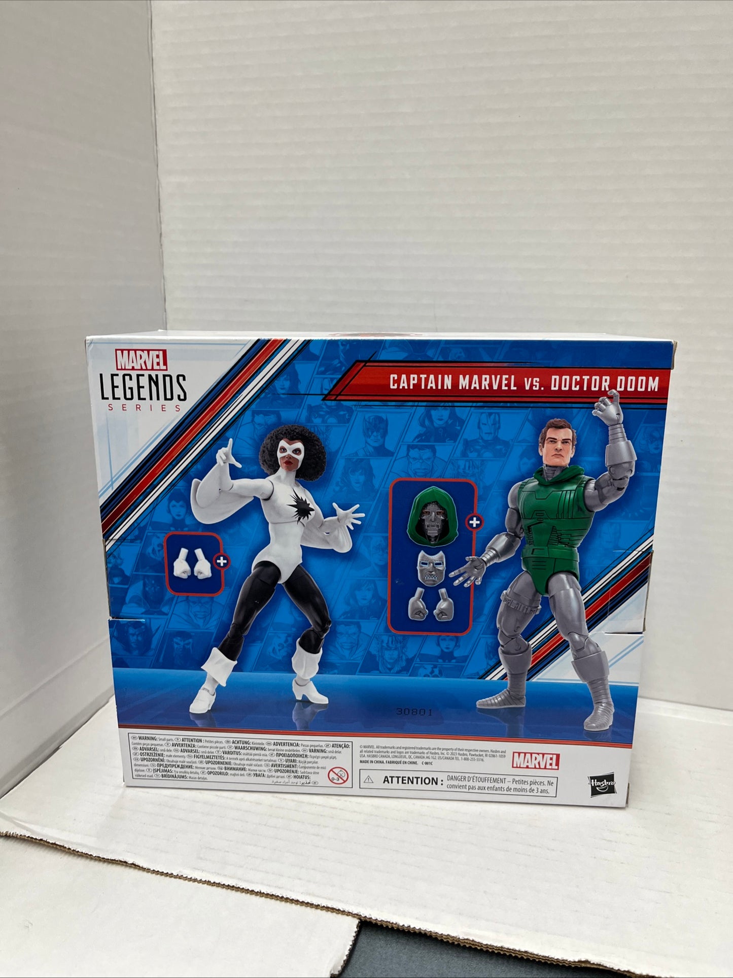 Marvel Legends Avengers CAPTAIN MARVEL vs DOCTOR DOOM  2 Pk