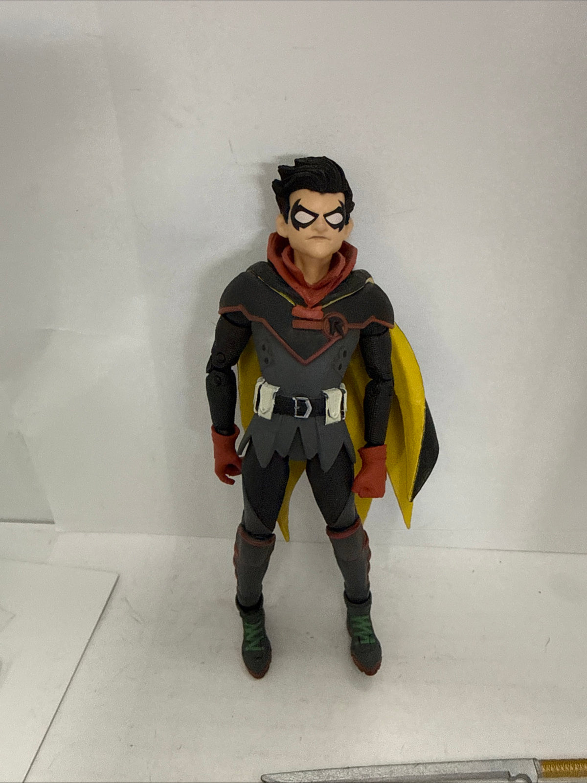 McFarlane DC Multiverse 7 inches Infinite Frontier Robin Damian Wayne, preowned