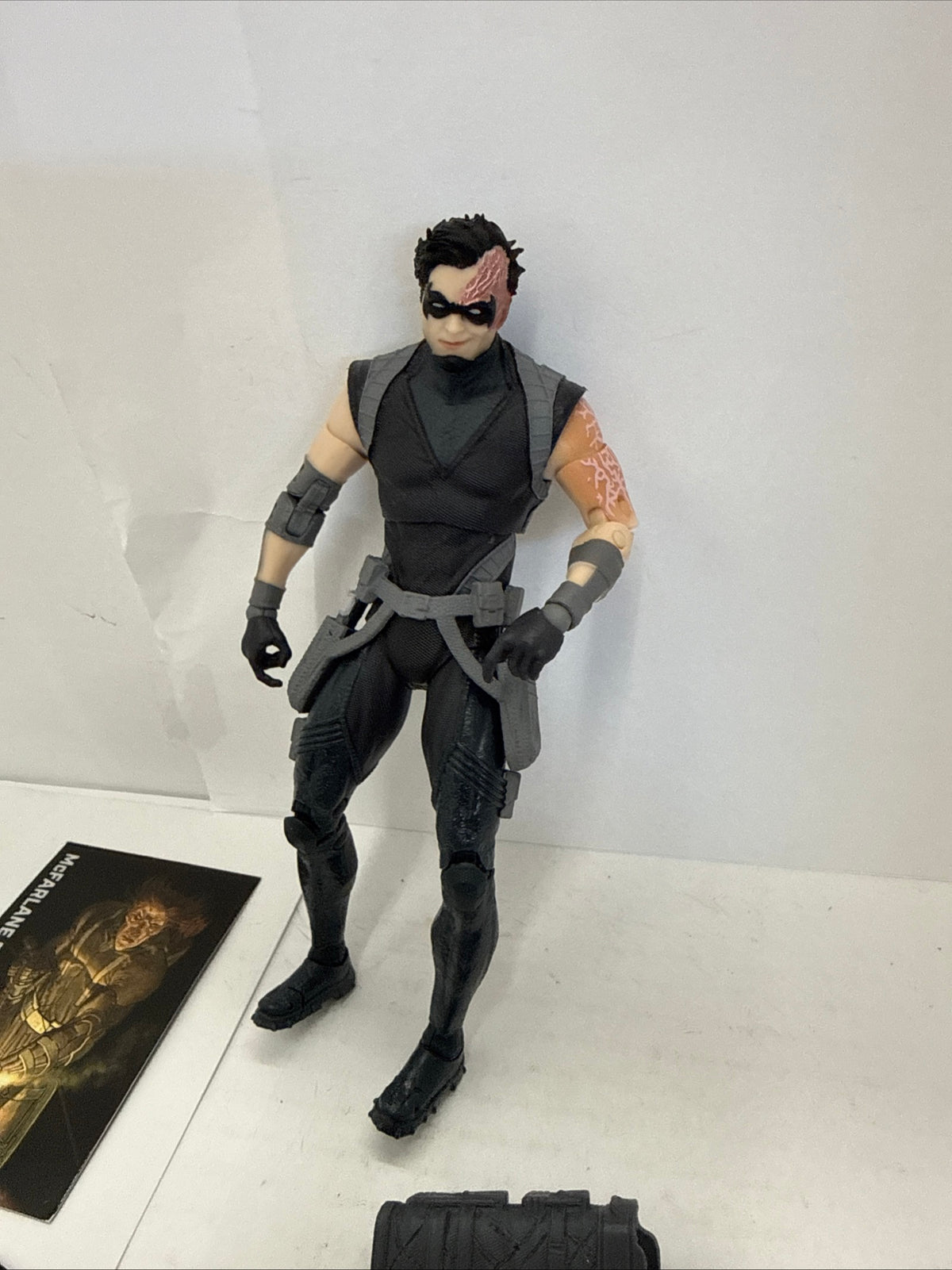McFarlane DC Multiverse | Dark Archer | Collector Edition Platinum