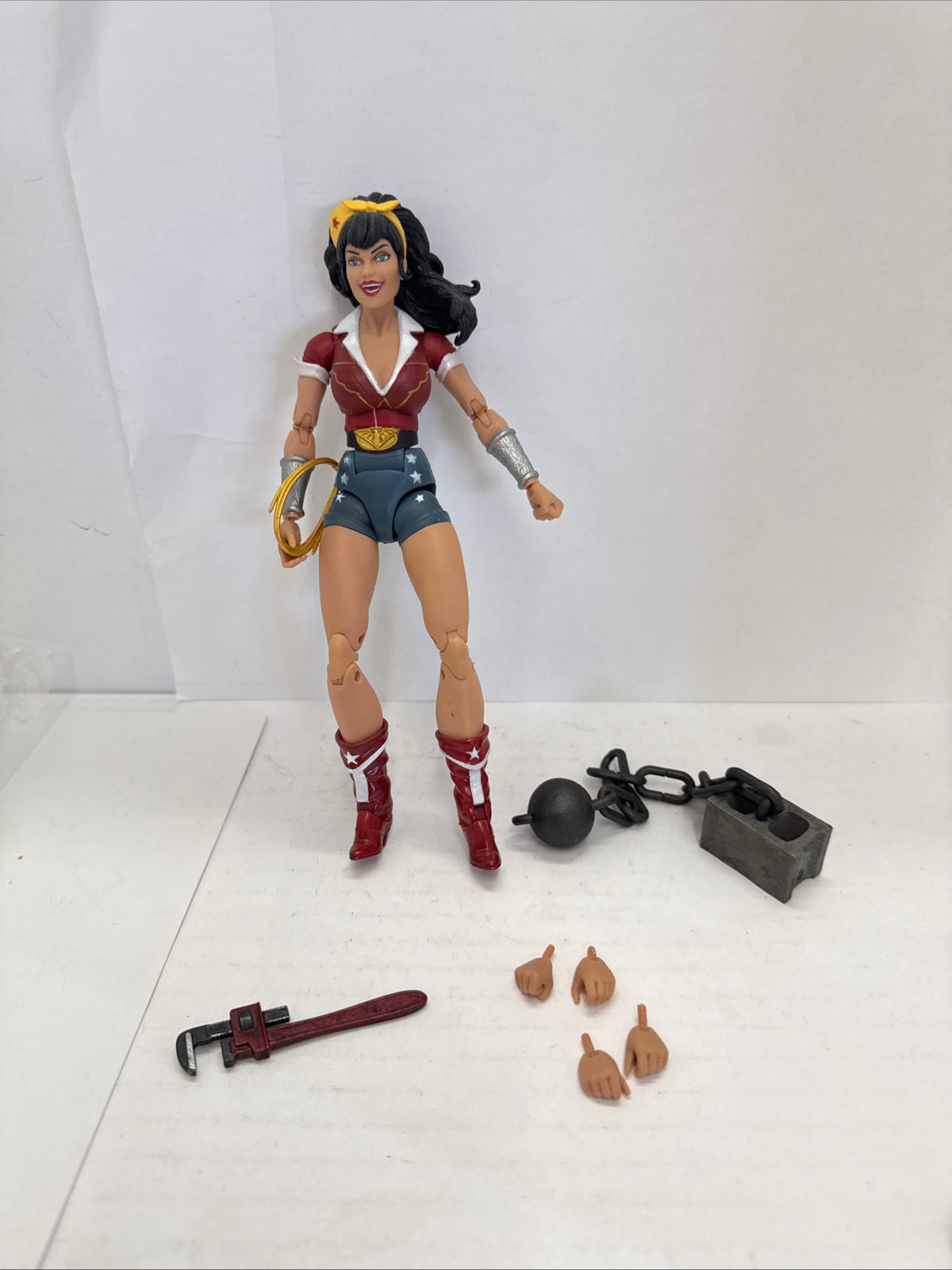 WONDER WOMAN - DC Bombshells 6" Figure - Ant Lucia Series - DC Collectibles