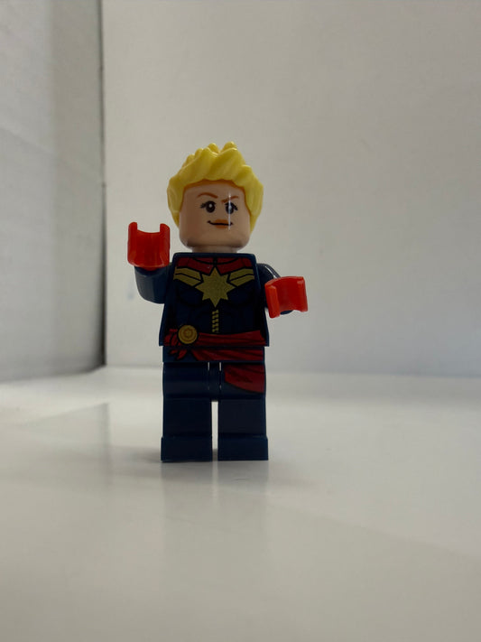 Lego New Super Hero Captain Marvel Minifigure with Red Sash Figure