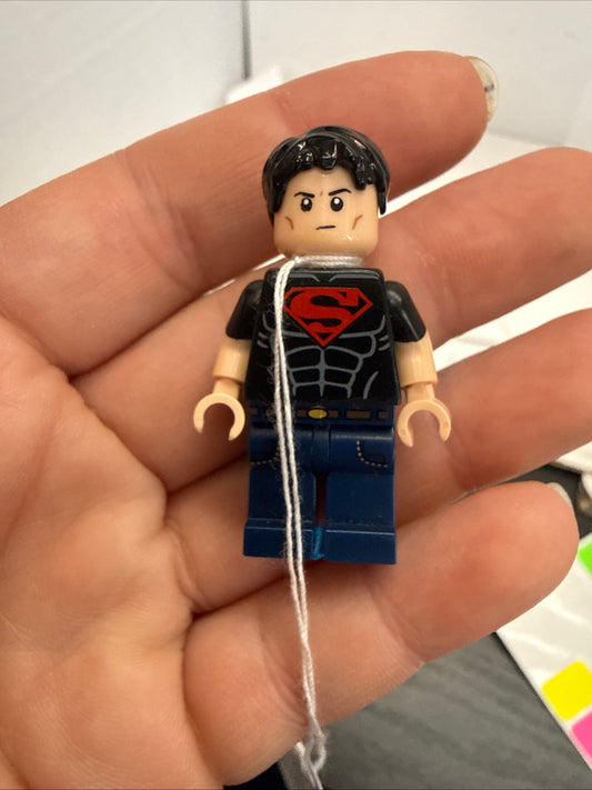 Lego 5004076 DC Super Heroes Superboy Minifigure 2014 Target Exclusive