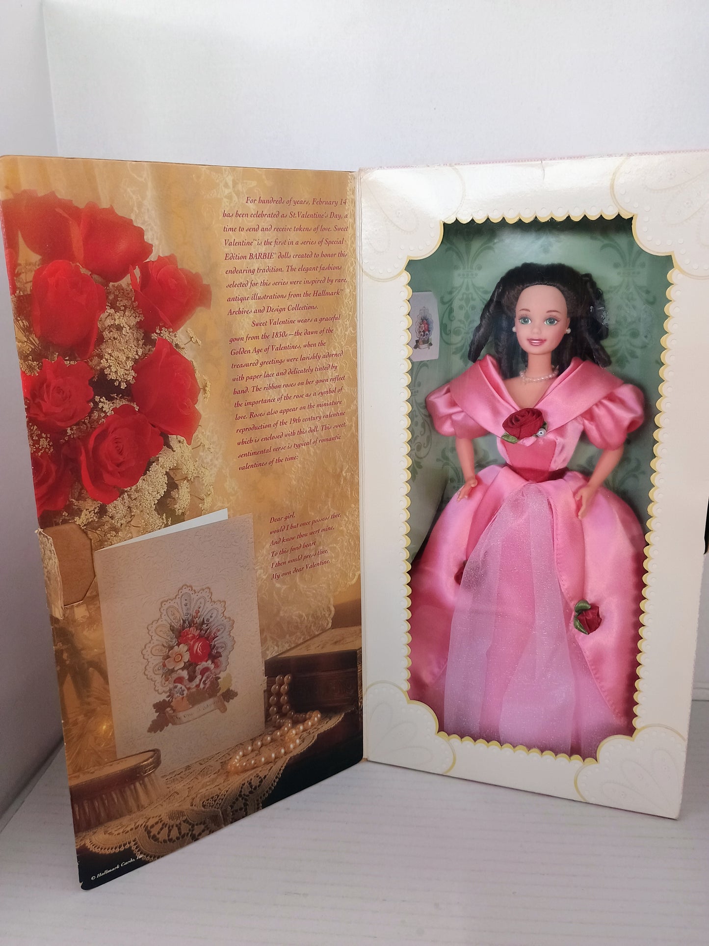 Mattel 1995 Limited Edition Barbie Doll Hallmark #14880